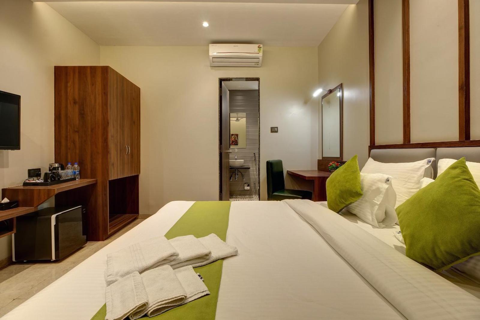 Magnus Fortune House Business Hotel , Magarpatta Mundhva Kültér fotó