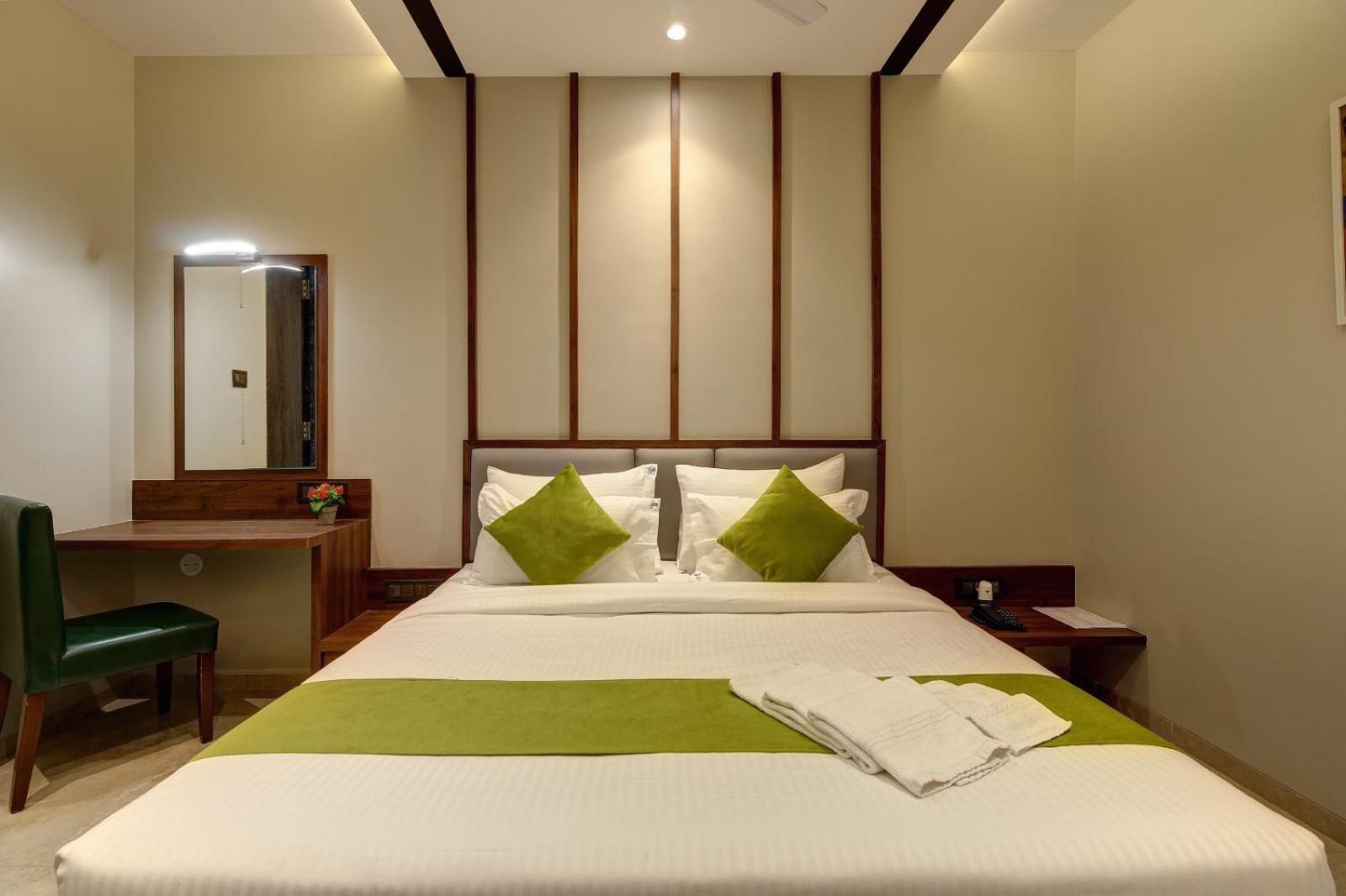 Magnus Fortune House Business Hotel , Magarpatta Mundhva Kültér fotó