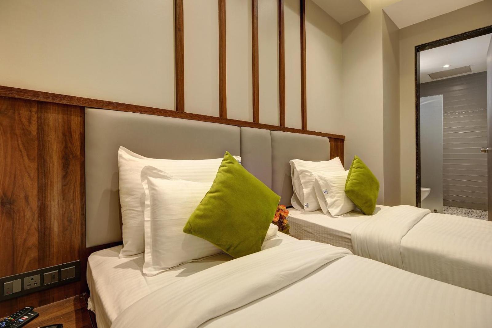 Magnus Fortune House Business Hotel , Magarpatta Mundhva Kültér fotó