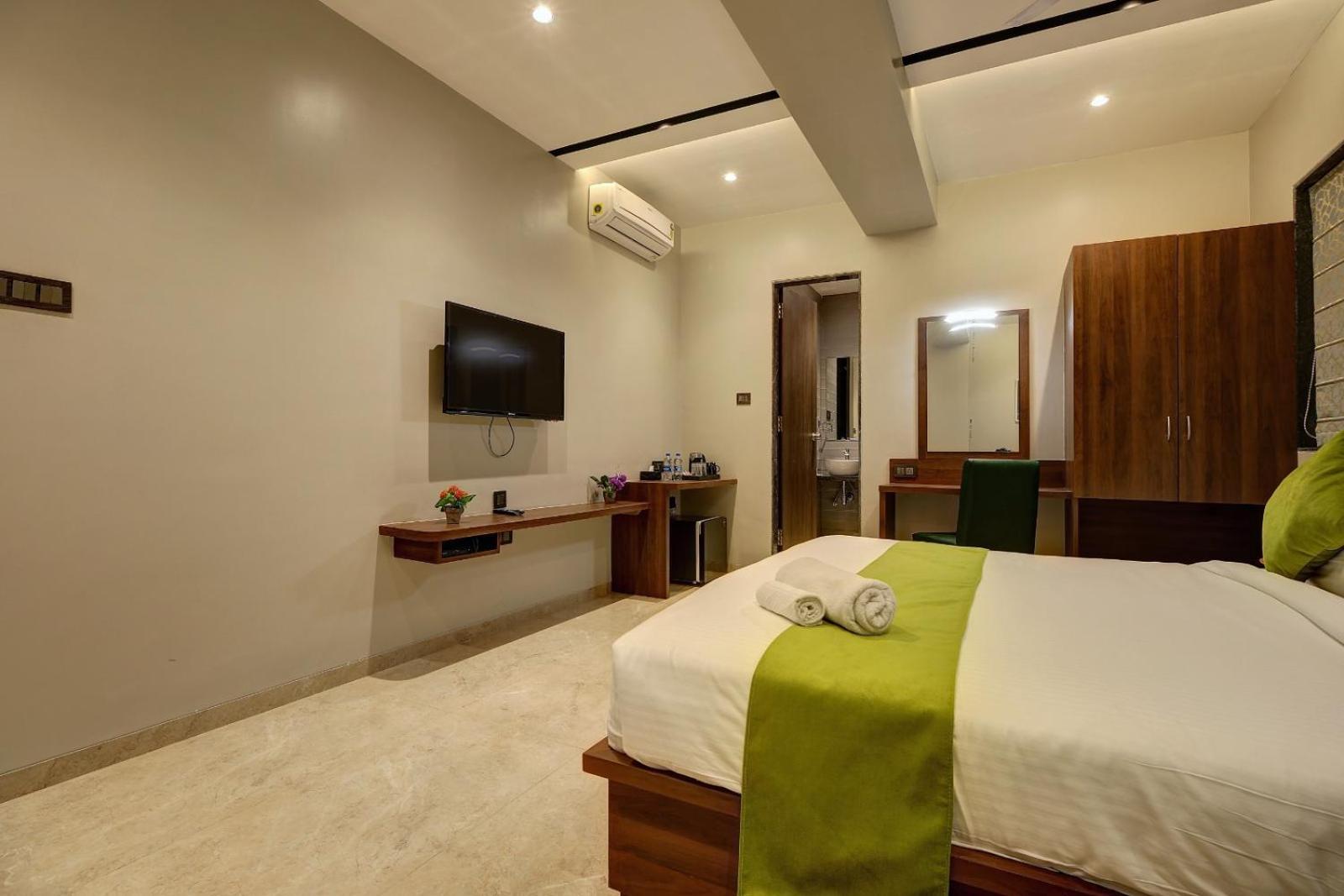 Magnus Fortune House Business Hotel , Magarpatta Mundhva Kültér fotó