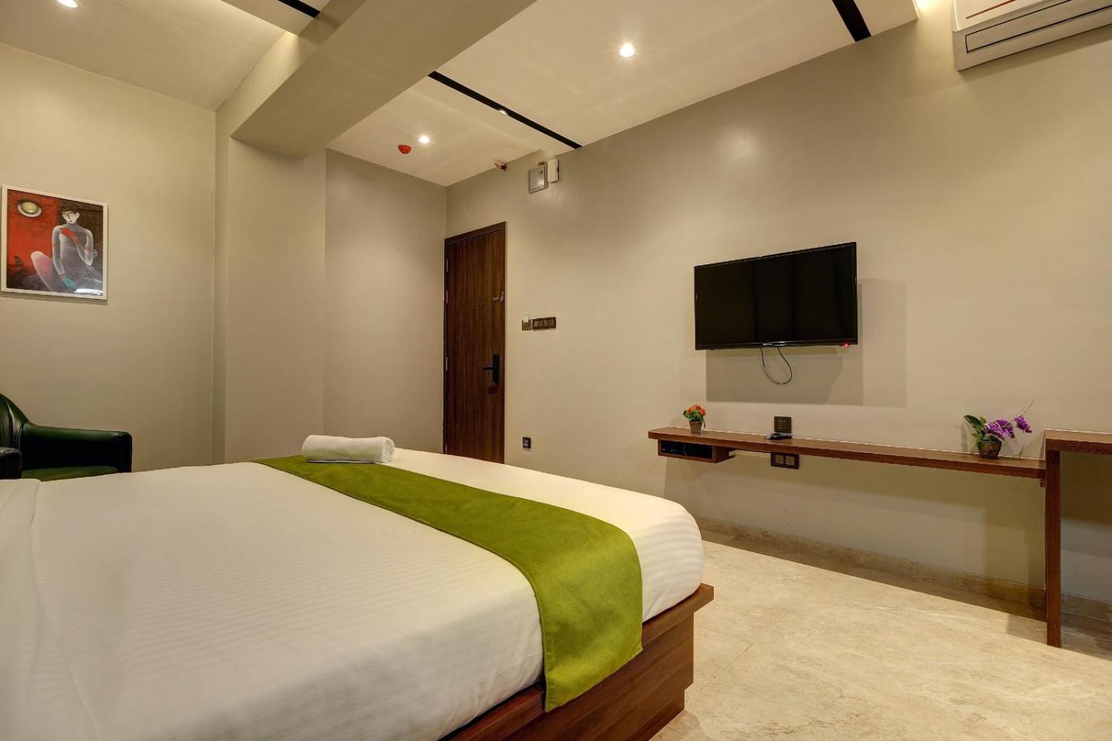 Magnus Fortune House Business Hotel , Magarpatta Mundhva Kültér fotó